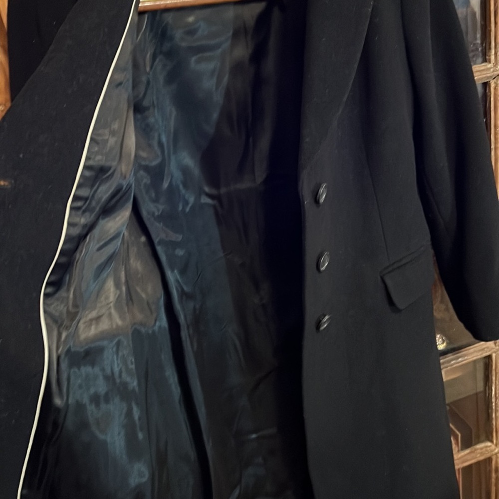 Woman’s Banana Republic Wool Peacoat 3/4 length - Picture 5 of 6
